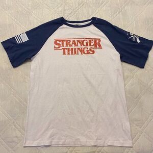 Stranger Things‎ Freedom Defender white w/ blue sleeves T Shirt Large